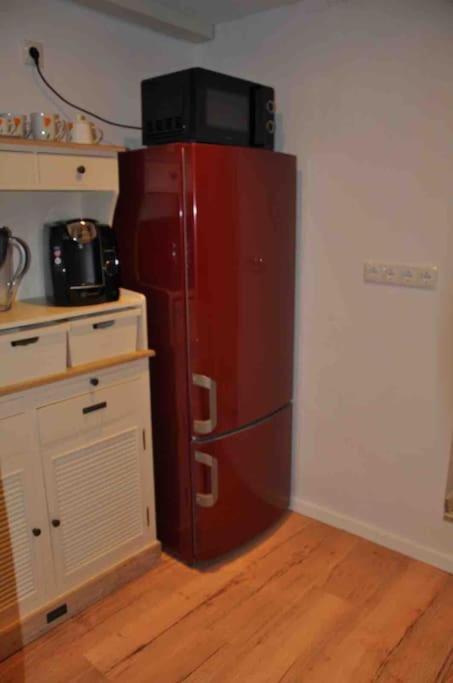 Stadtnaher Heller Souterrain Apartment Олденбург Екстериор снимка